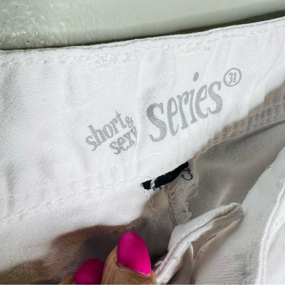 Series 31 Selena Short & Sexy Denim Jeans - Picture 3 of 7